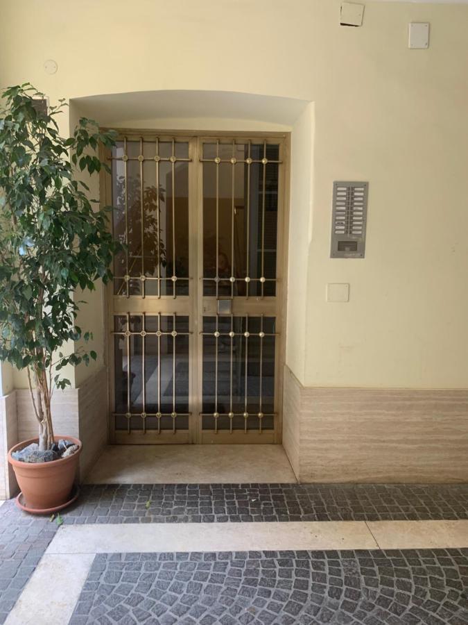 Vatican Rooms Metro Ottaviano Rom Exterior foto